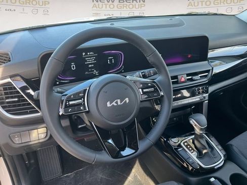New 2026 Kia Seltos S FWD image 12