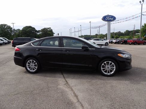 Used 2020 Ford Fusion SE FWD image 1
