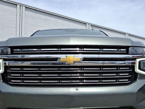 Used 2023 Chevrolet Suburban Premier RWD image 35