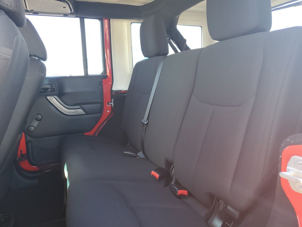 Used 2015 Jeep Wrangler Unlimited Sport w/ Connectivity Group AWD/4WD image 20