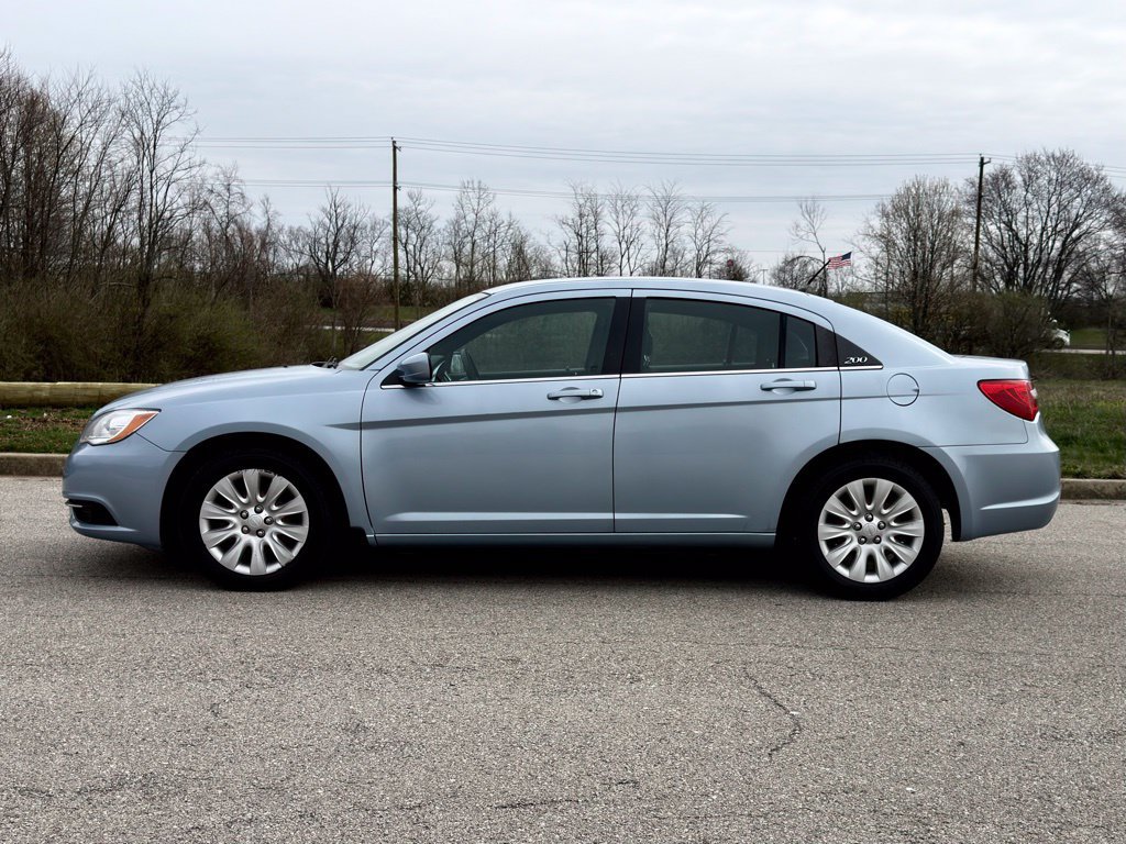 Used 2014 Chrysler 200 LX FWD image 35