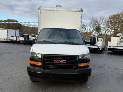 Used 2018 GMC Savana 3500 w/ Power Convenience Package image 8