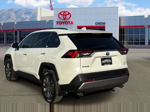 Used 2022 Toyota RAV4 Limited w/ Limited Grade Weather Package AWD/4WD image 5