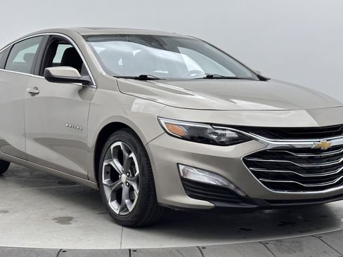Used 2023 Chevrolet Malibu LT FWD image 3