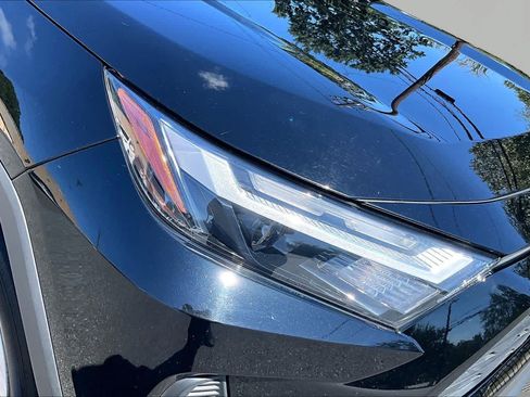 Used 2025 Toyota RAV4 LE FWD image 28