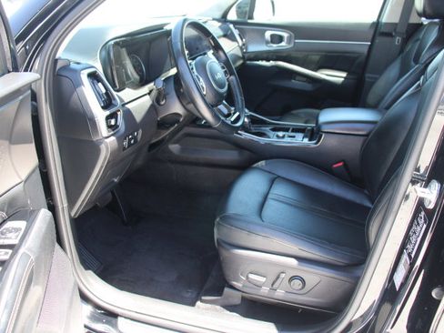Used 2022 Kia Sorento SX FWD image 10