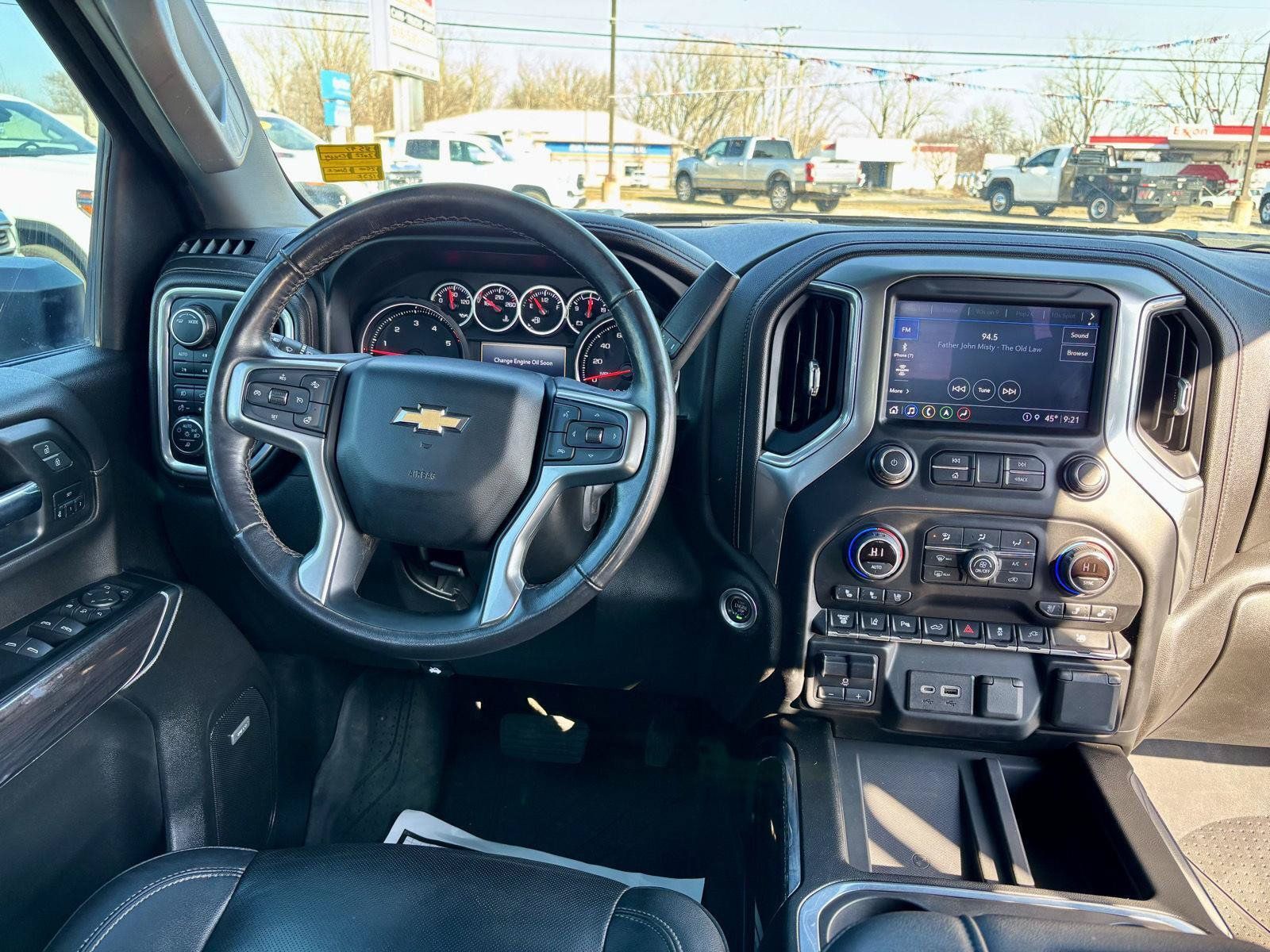 Used 2022 Chevrolet Silverado 2500 LTZ w/ LTZ Texas Edition AWD/4WD image 3