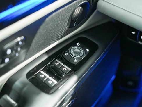 Used 2024 Lincoln Nautilus Reserve w/ Equipment Group 202A image 31