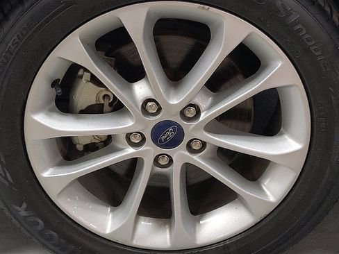 Used 2020 Ford Fusion SE FWD image 31