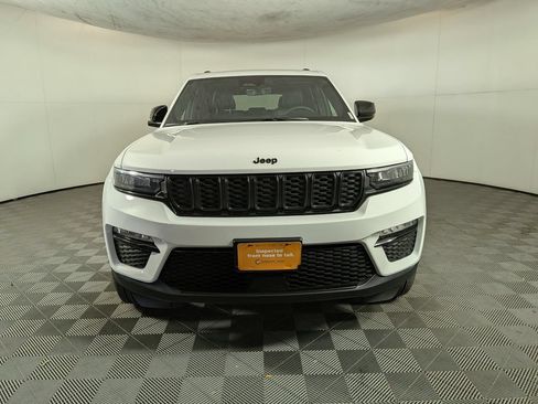 Certified 2025 Jeep Grand Cherokee Limited w/ Black Appearance Package AWD/4WD image 2