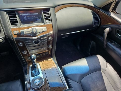 Used 2017 INFINITI QX80 2WD w/ Driver Assistance Package image 16