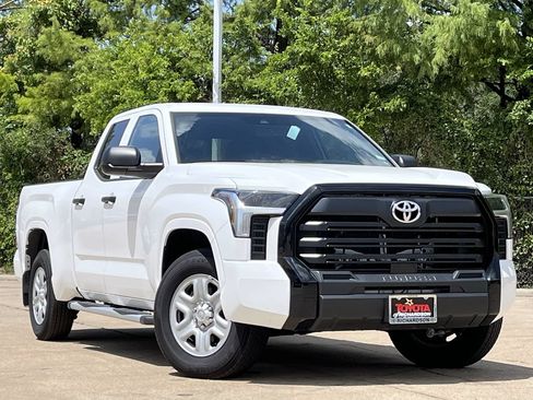 Used 2025 Toyota Tundra SR w/ SR Tow Package RWD image 2