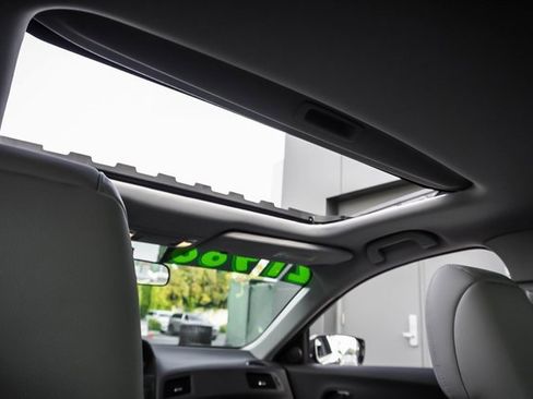 Used 2018 Acura ILX 2.4L image 21