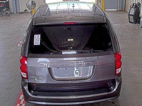 Used 2019 Dodge Grand Caravan SE FWD image 6