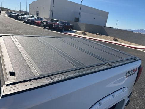 Used 2021 GMC Sierra 1500 AT4 image 13