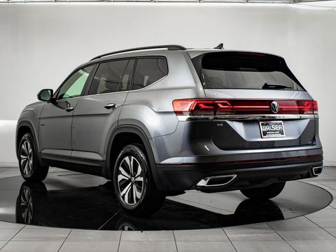 Used 2024 Volkswagen Atlas SE image 6