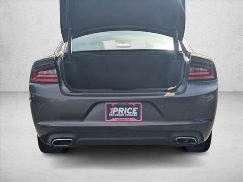 Used 2021 Dodge Charger SXT w/ Leather Interior Group image 6