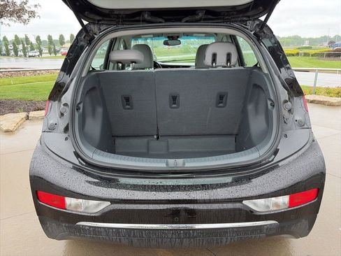 Used 2020 Chevrolet Bolt LT FWD image 47