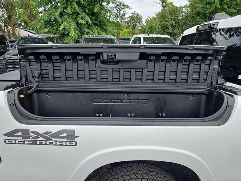 Used 2025 RAM 1500 Tungsten w/ Off Road Group AWD/4WD image 30