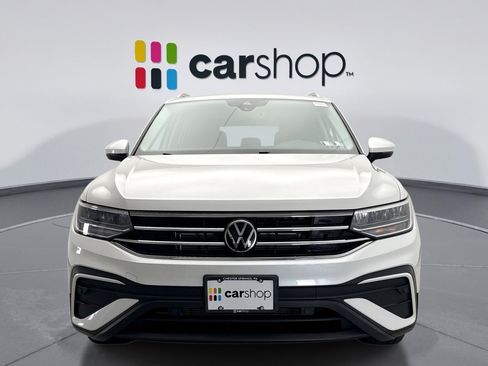 Used 2023 Volkswagen Tiguan SE AWD/4WD image 8