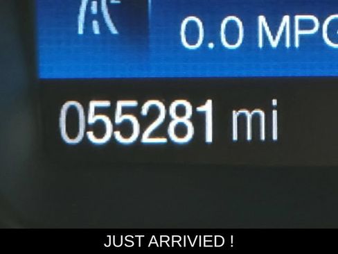 Used 2017 Ford Escape SE w/ SE Leather Comfort Package FWD image 29