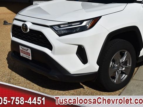 Used 2024 Toyota RAV4 XLE image 39