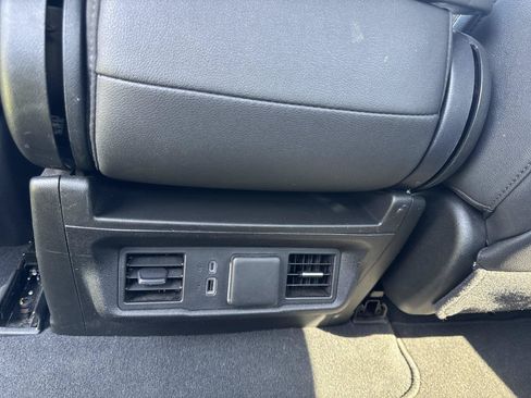 Used 2025 GMC Sierra 1500 SLT RWD image 27