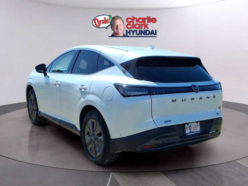 Used 2025 Nissan Murano SL AWD/4WD image 3