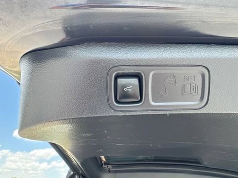 Used 2024 Ford Expedition Limited RWD image 28