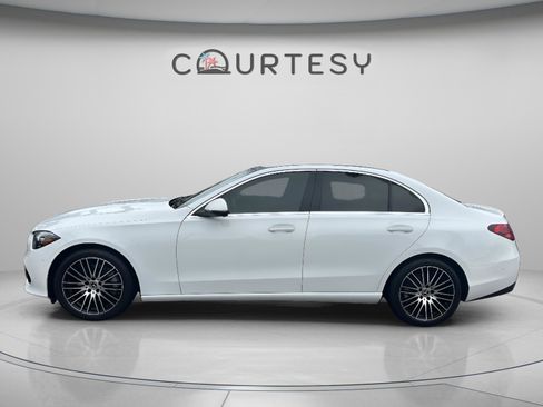 Used 2023 Mercedes-Benz C 300 Sedan image 2