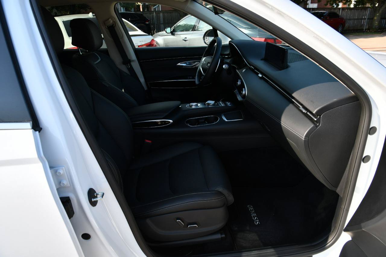 Used 2025 Genesis GV70 2.5T AWD/4WD image 26