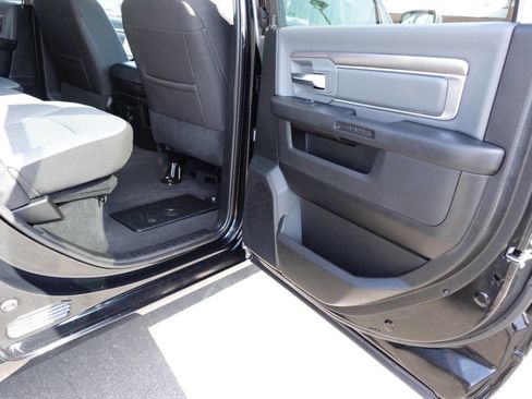 Used 2023 RAM 1500 Classic SLT w/ Electronics Convenience Group image 28