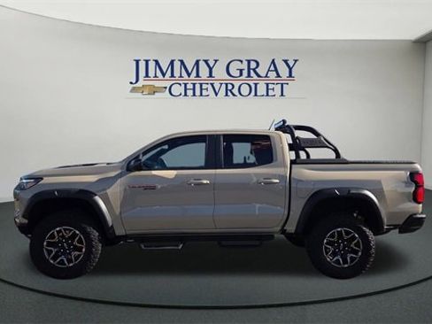 Used 2023 Chevrolet Colorado ZR2 w/ ZR2 Convenience Package III image 6