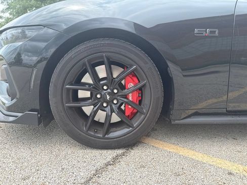 Used 2024 Ford Mustang GT Premium RWD image 3
