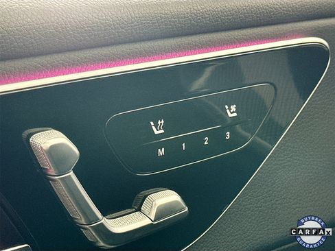 Used 2025 Mercedes-Benz GLC 350e GLC 350e image 22