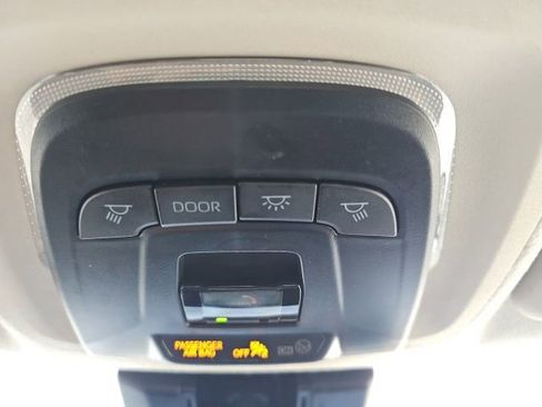 Used 2024 Toyota Corolla LE image 43