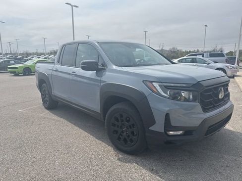 Used 2023 Honda Ridgeline Black Edition image 9