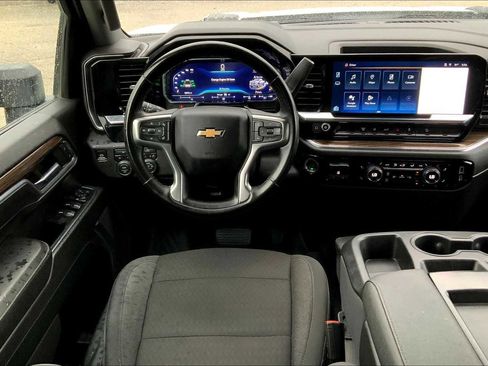 Used 2024 Chevrolet Silverado 2500 LT image 5