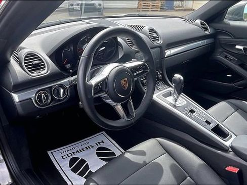 Used 2024 Porsche 718 Boxster image 14