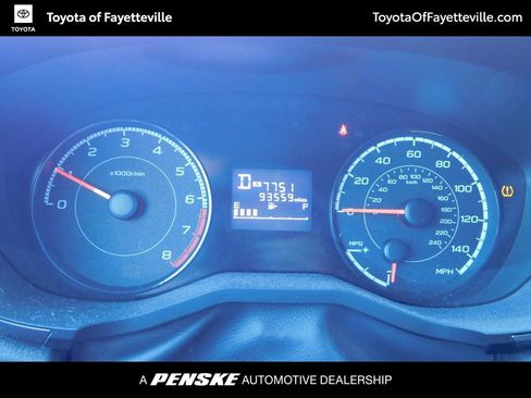 Used 2018 Subaru Crosstrek 2.0i Premium w/ Moonroof Package image 6