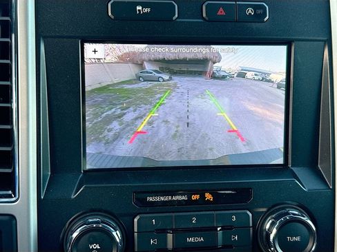 Used 2019 Ford F150 Lariat w/ Trailer Tow Package image 14