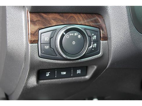 Used 2014 Ford Explorer Limited w/ Equipment Group 302A AWD/4WD image 18