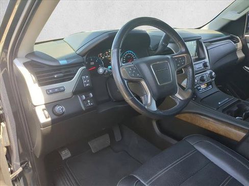 Used 2019 GMC Yukon XL Denali w/ Open Road Package RWD image 10
