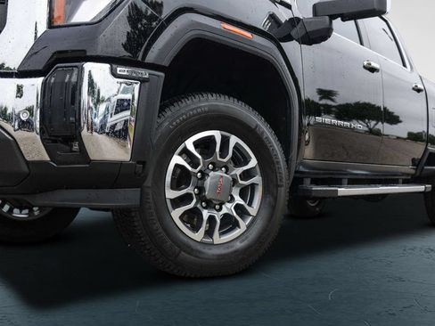 Used 2025 GMC Sierra 2500 SLT w/ Texas SLT Premium Package AWD/4WD image 4