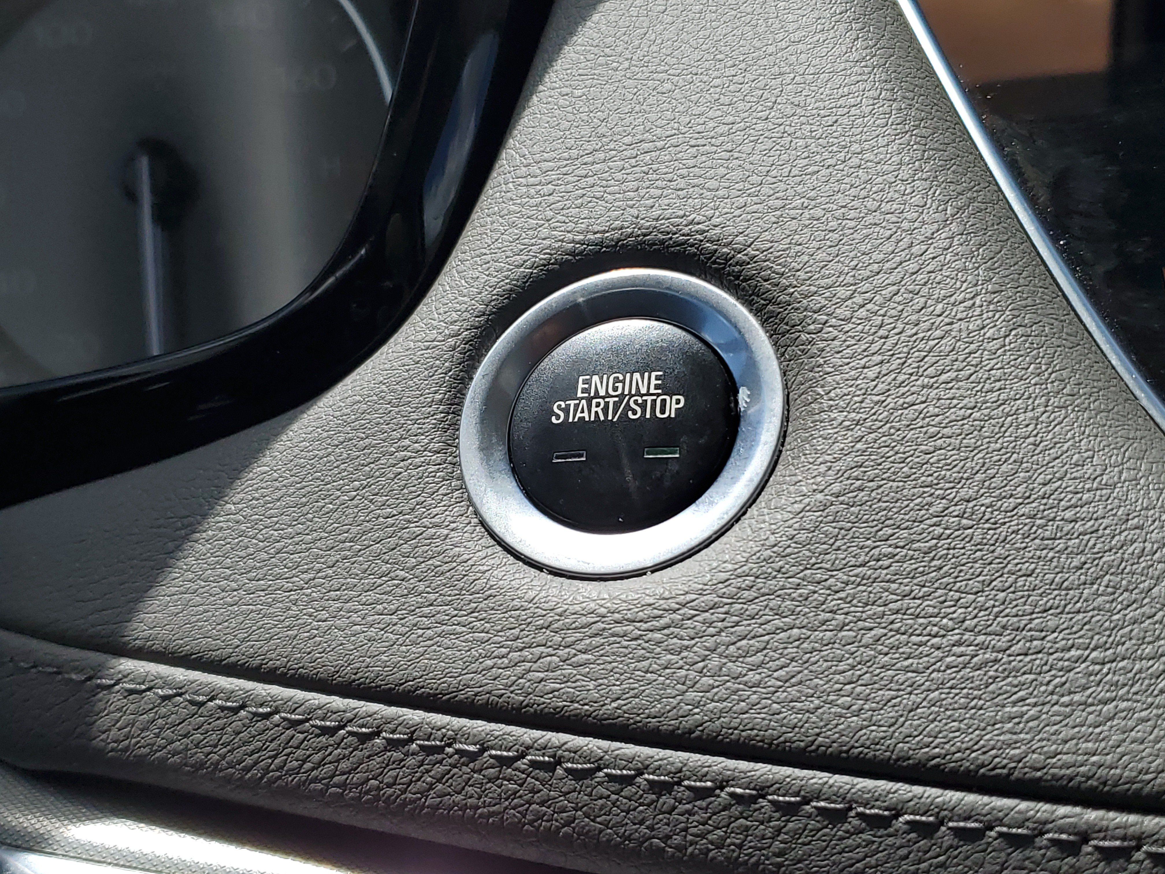 Certified 2023 Cadillac XT5 Premium Luxury AWD/4WD image 33