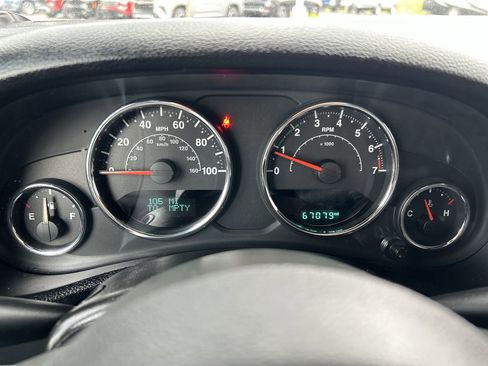 Used 2015 Jeep Wrangler Sport AWD/4WD image 24