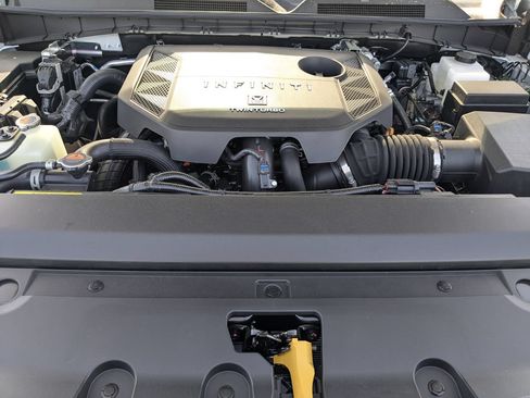 Used 2026 INFINITI QX80 Luxe RWD image 10