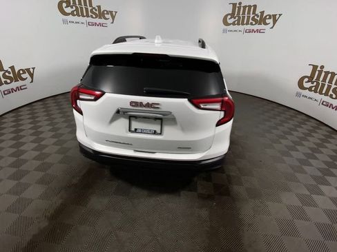 Used 2023 GMC Terrain SLE w/ Driver Convenience Package image 7