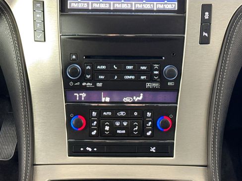 Used 2014 Cadillac Escalade Platinum image 26