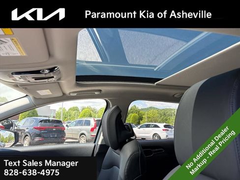 New 2026 Kia Sportage EX AWD/4WD image 13